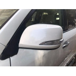 Кришки дзеркал (з повторювачем) Білий колір для Тойота LC 200 GBT