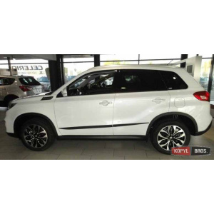 Молдинги на двери Automotiva F-40 / side door moldings