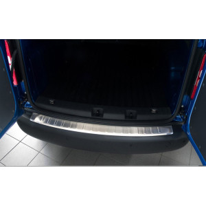 Volkswagen Caddy 2003-, FL 2015- / Caddy MAXI 2007- / Накладка на задній бампер, полірований. - AVISA