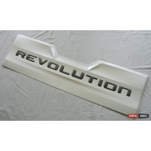 Для Тойота Hilux Revo 2014 накладка внешняя на задний борт Revolution белая