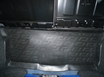 Килимок в багажник Peugeot 107 хетчбек (05-) - твердий Лада Локер