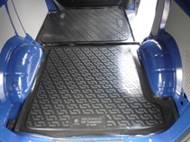 Килимок в багажник Volkswagen Transporter T5 (02-) задніечасть