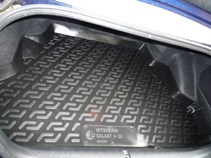 Килимок в багажник Mitsubishi Galant седан 06-12 поліуретан (гумові) - Лада Локер