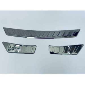 Накладка на задний бампер для Volkswagen Tiguan 2007-2015 3 шт. Чорний-хром (TAN24)