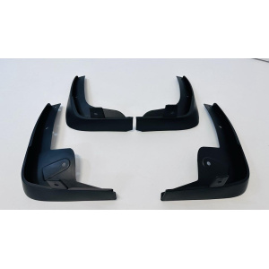 Бризковики Nissan Tiida 2004-2012